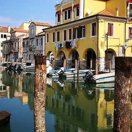 Dimora Rossa Panzió Sottomarina Kültér fotó