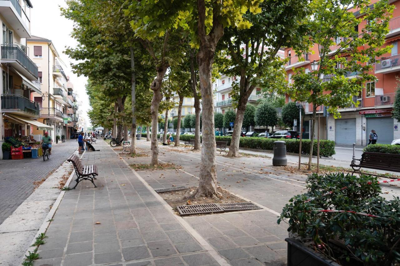 Dimora Rossa Panzió Sottomarina Kültér fotó