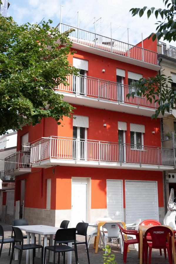 Dimora Rossa Panzió Sottomarina Kültér fotó